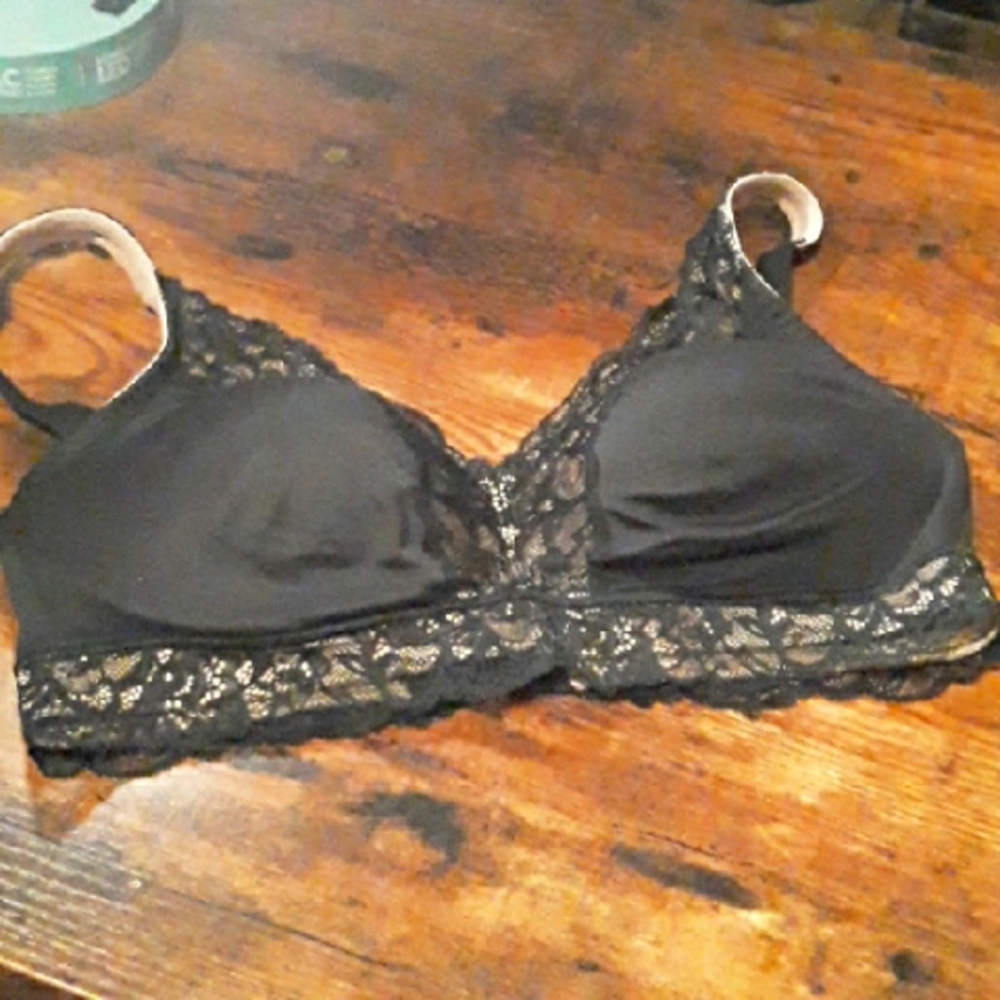 NWOT 36C Warner's Black & Tan Lace Lightly Padded Wirefree Comfy & Sexy Bra